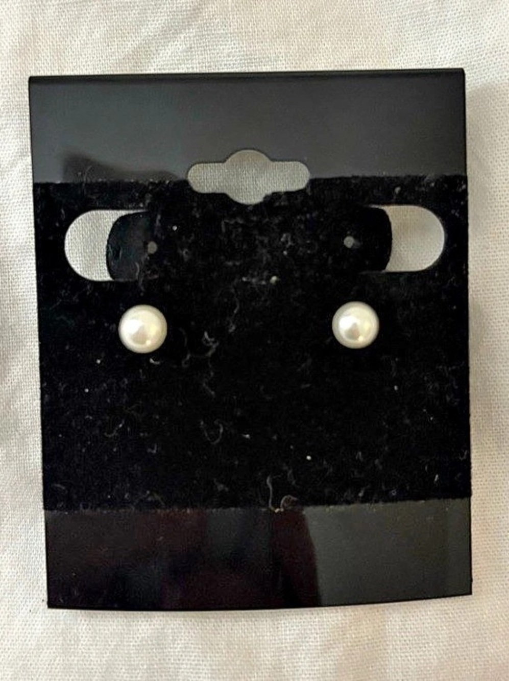 Pearl Drop Earrings in White & Silver Like New